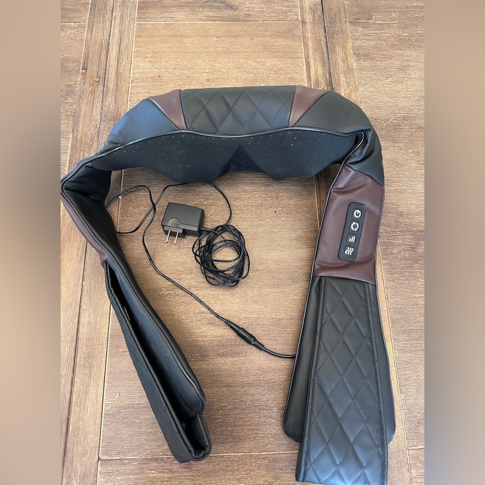 ARTECORS Shiatsu massager